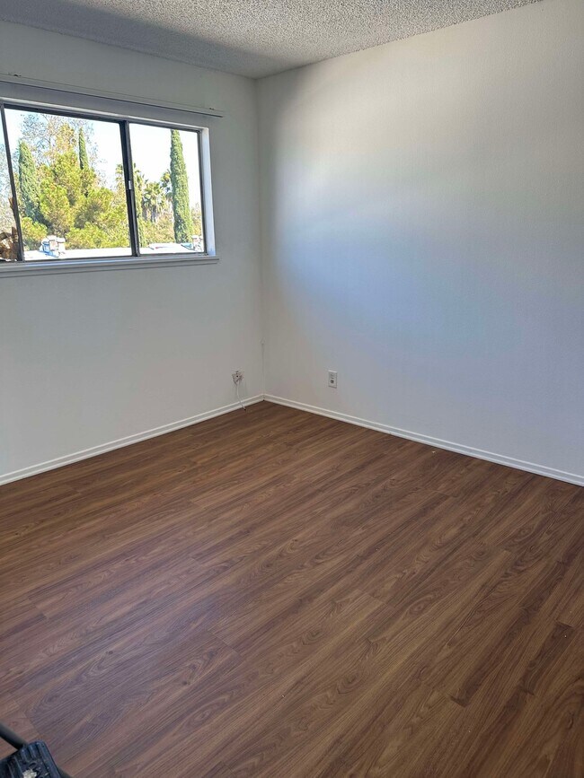 Foto del edificio - 14311 Addison St