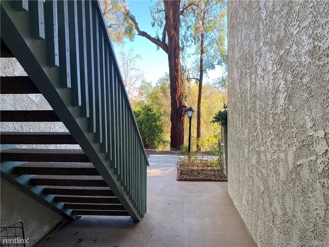 Building Photo - 3 br, 2 bath Condo - 4762 Park Granada Uni...