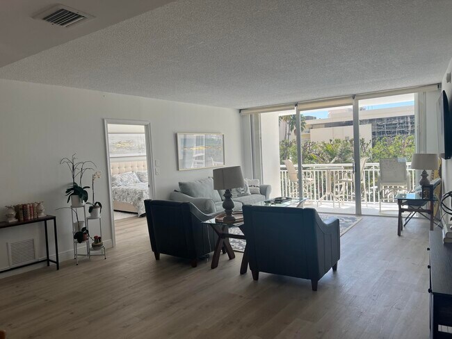 Building Photo - 2780 S Ocean Blvd