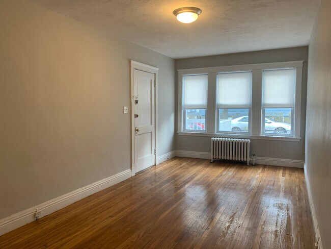 Building Photo - 29 Lourdes Ave
