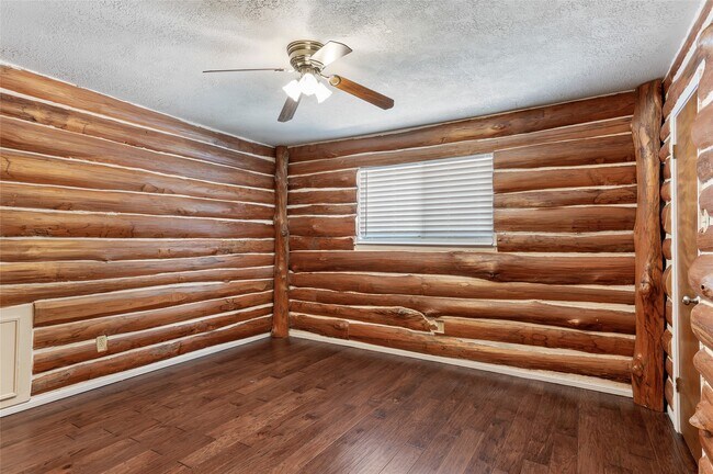 Foto del edificio - 2406 Box Oak Pl