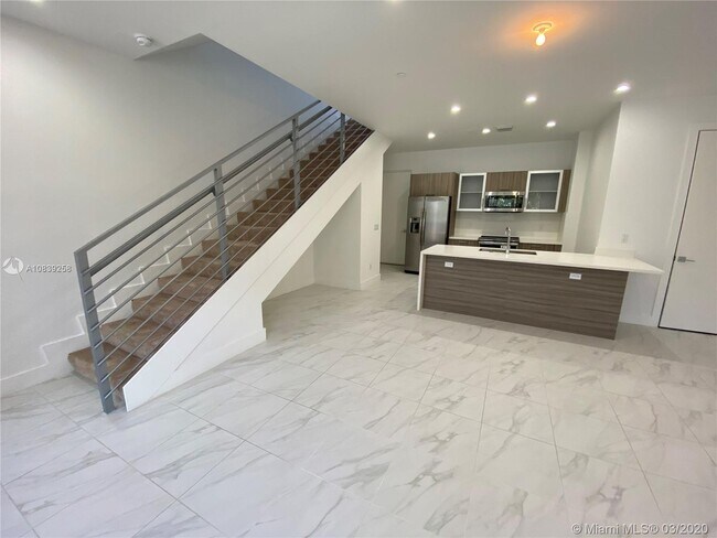 Foto del edificio - 1044 NE 18th Ave