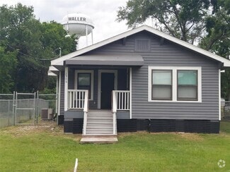 Building Photo - 2906 Sledge St