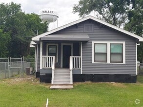 Building Photo - 2906 Sledge St