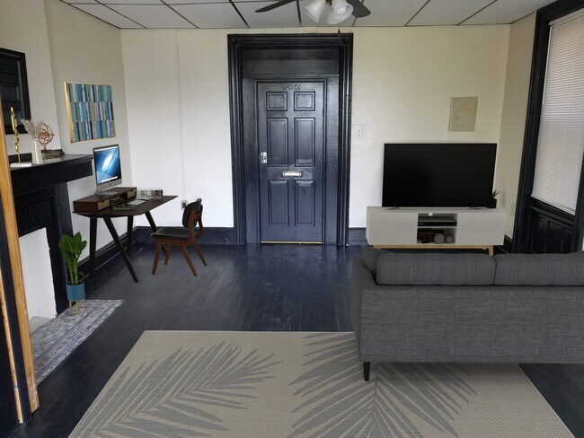 Building Photo - 1225 W Allegheny Ave