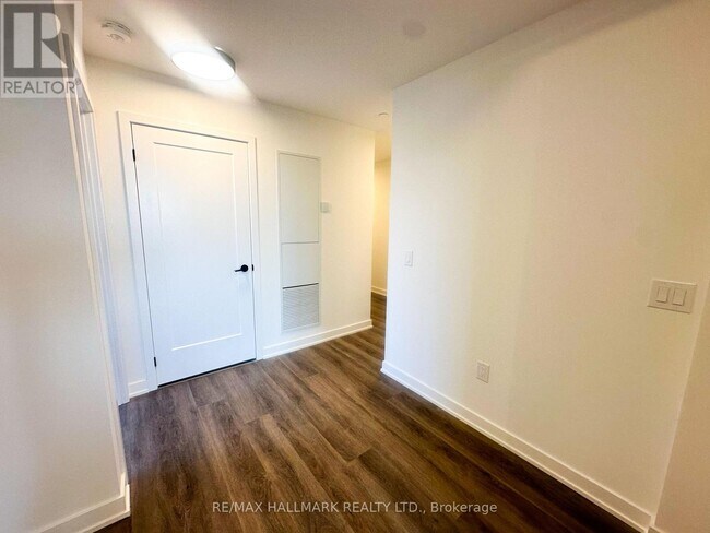 Building Photo - 123 Portland St