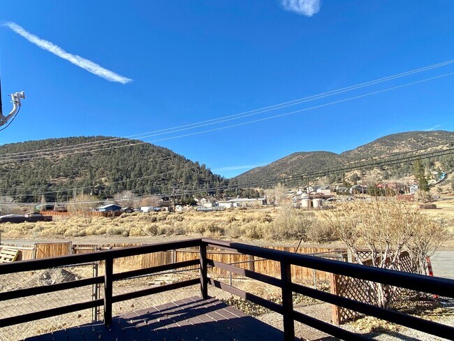 Foto del edificio - Charming 2 Bedroom in LOW