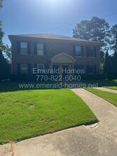 Building Photo - 535-537 Haygood Ct
