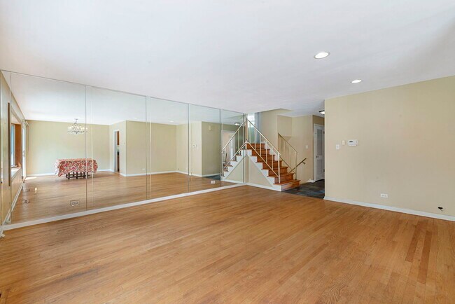 Foto del edificio - 146 Millbrook Ln