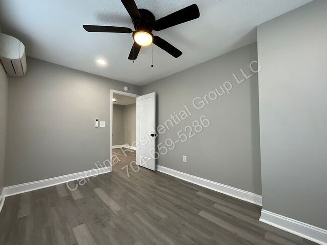 Foto del edificio - 53 Rex Ave