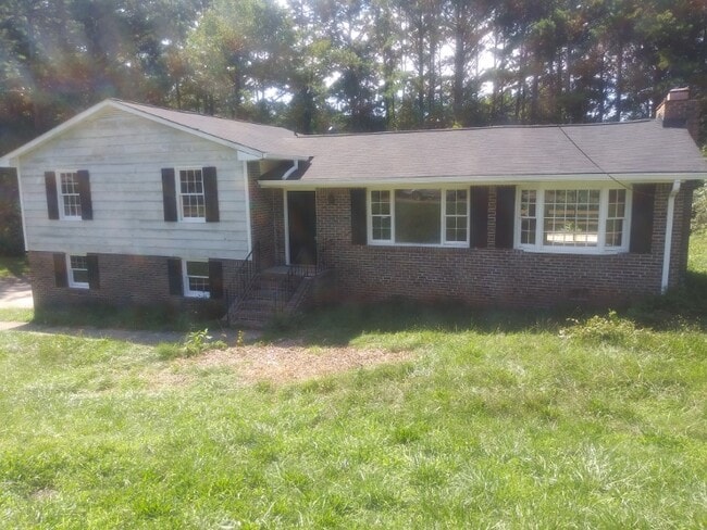 Photo - 3150 Sandy Plains Rd House
