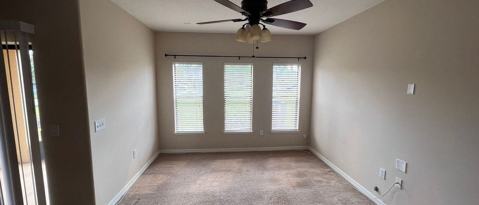 Foto del edificio - 2227 Seven Oaks Dr