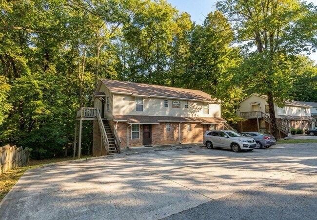 Foto del edificio - 5336 Dodson Branch Rd