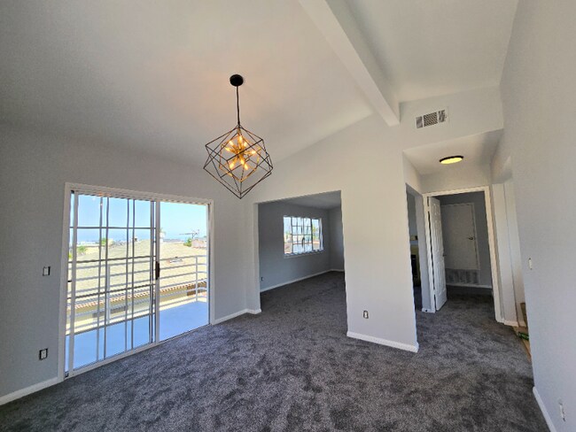 Foto del edificio - 855 W 2nd St