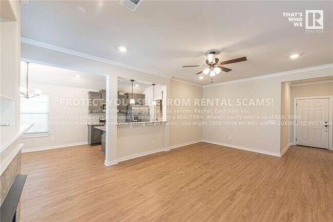 Foto del edificio - 347 W Tyler Rd