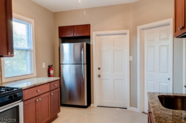 Foto del edificio - 1410 Hussa St