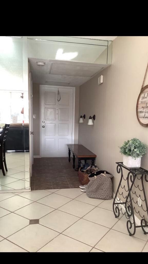 Building Photo - 2671 S Course Dr