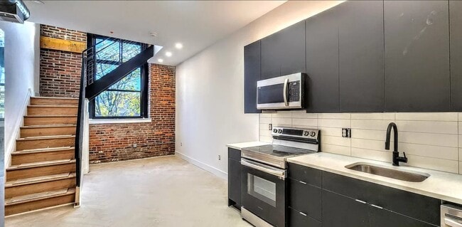 Building Photo - 1705 N 7th St