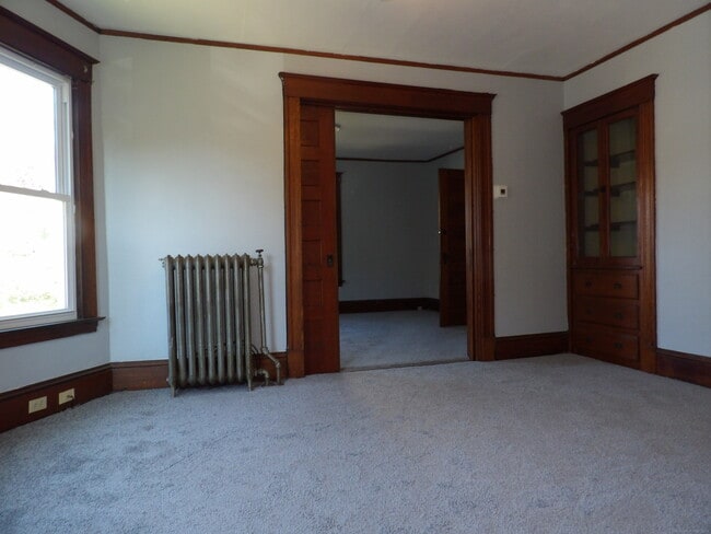 Building Photo - 172 Woodland St