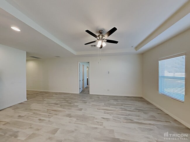Building Photo - 2949 Deerberry Ln