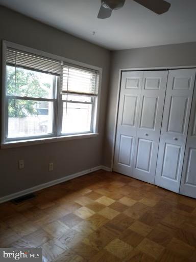 Building Photo - 305 Sweet Briar Ct
