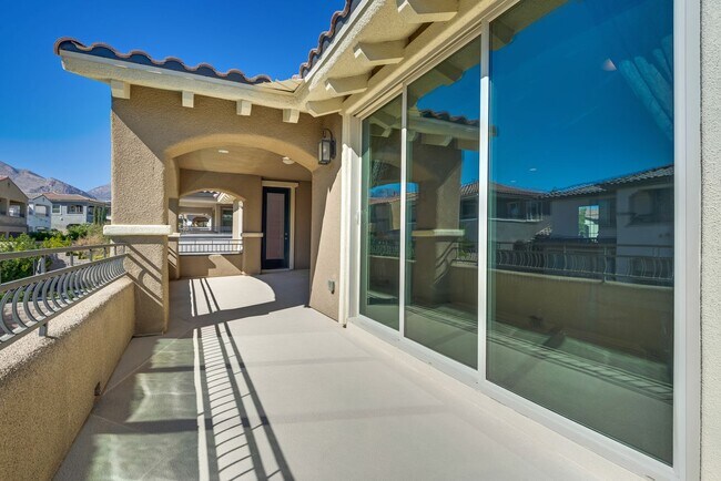 Foto del edificio - Stunning Summerlin Rental on Private Cul-d...