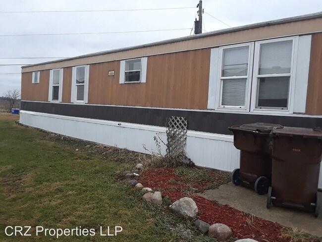 Building Photo - 6120 E 500 N