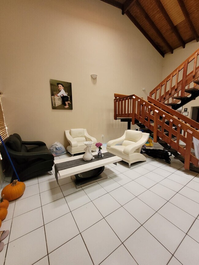 Foto del edificio - 10932 SW 25th St