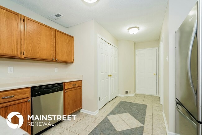 Building Photo - 1146 Freemont Ln