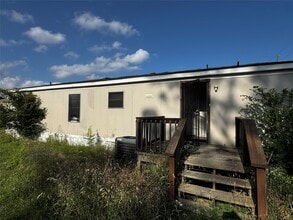 Building Photo - 15930 Boss Gaston Rd