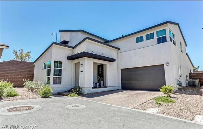 Building Photo - 817 Piermont court