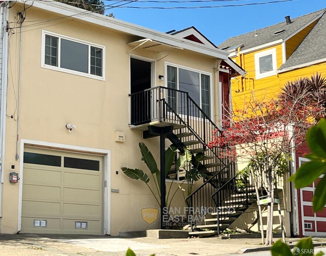 Foto principal - 527 Congo St