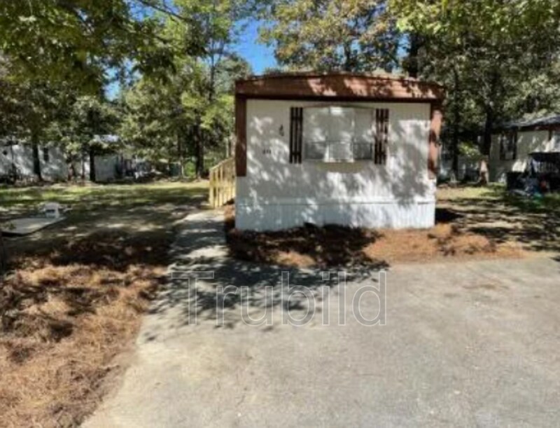 Building Photo - 211 L