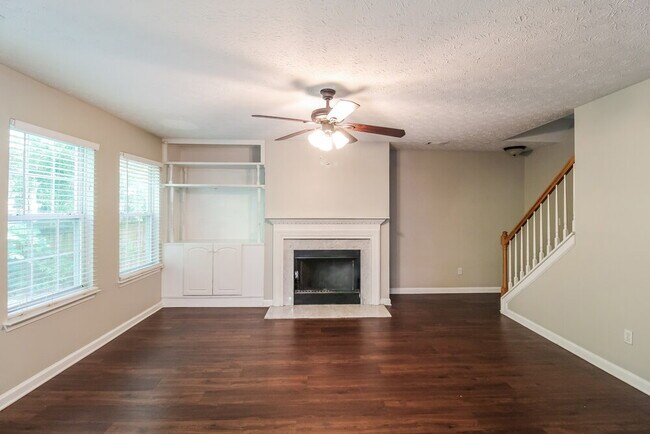 Foto del edificio - 1120 Eatonton Way