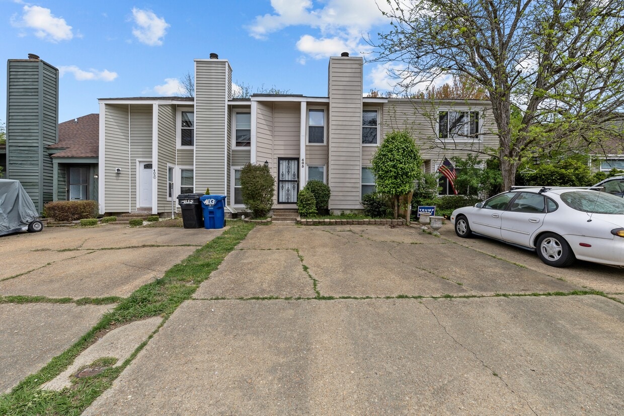 Photo - 405 Falling Ln (Virginia Beach, VA)