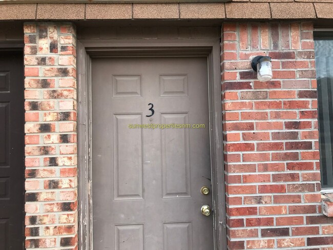 Building Photo - Cliffside Dr. E. 2701