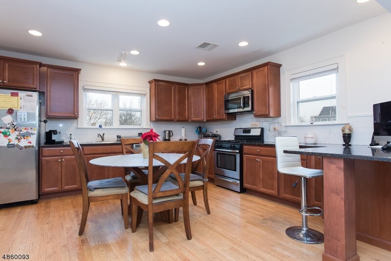 Foto principal - 1 Walnut Pl