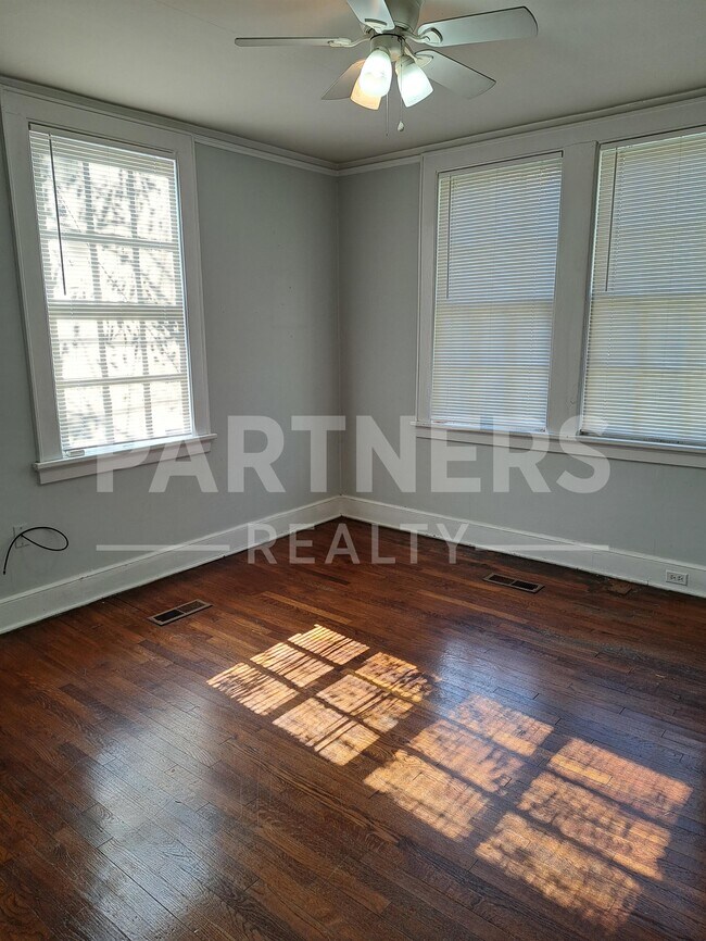 Foto del edificio - 1301 S McDonough St