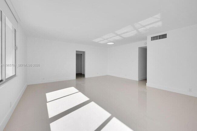 Foto del edificio - 1000 West Ave