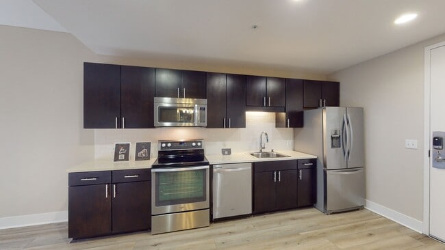Interior Photo - Channel Mission Bay