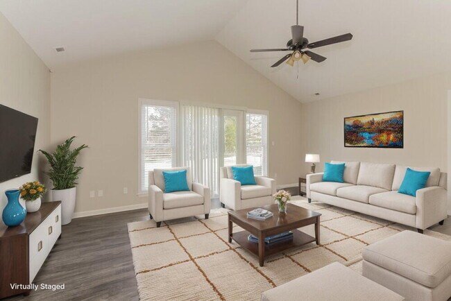 Foto del edificio - 2808 Faircroft Way