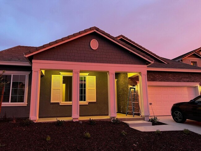 Foto del edificio - 2024 Constructed 3 Bedroom Single Family H...