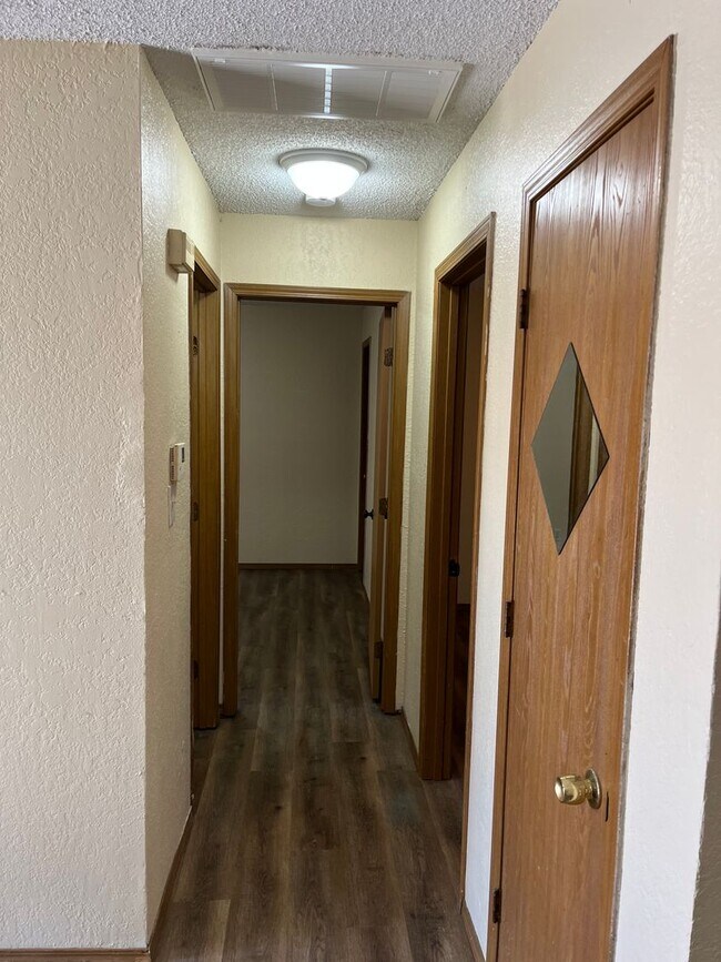 Foto del edificio - 1422 N La Fontaine Ave