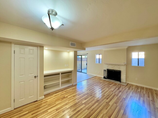 Foto del edificio - Great 3B/2BA Townhome in Vista!