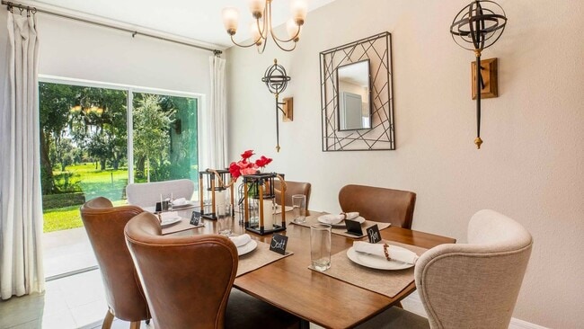 Building Photo - Charming 3BR townhome in Lakeland