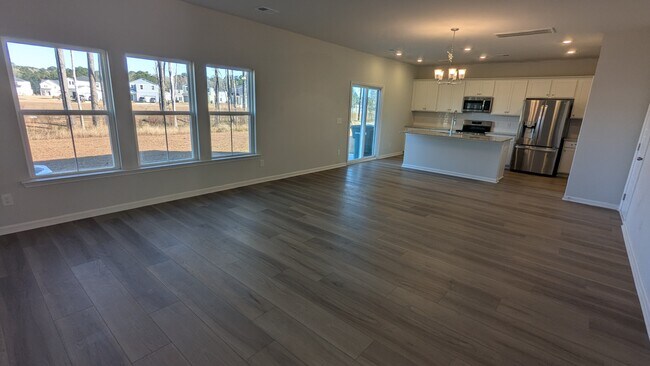 Foto del edificio - 115 Saltgrass Ln