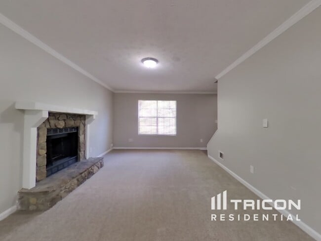 Foto del edificio - 6247 Creekford Dr