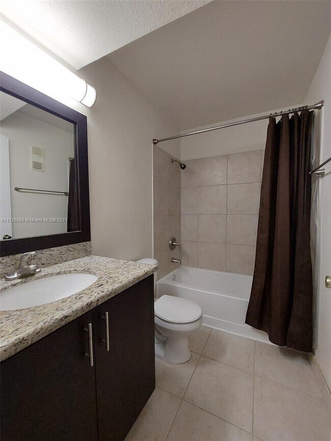 Building Photo - 4041 NW 87th Ave