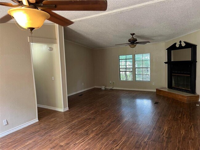 Building Photo - 4140 W Mossy Oaks Rd