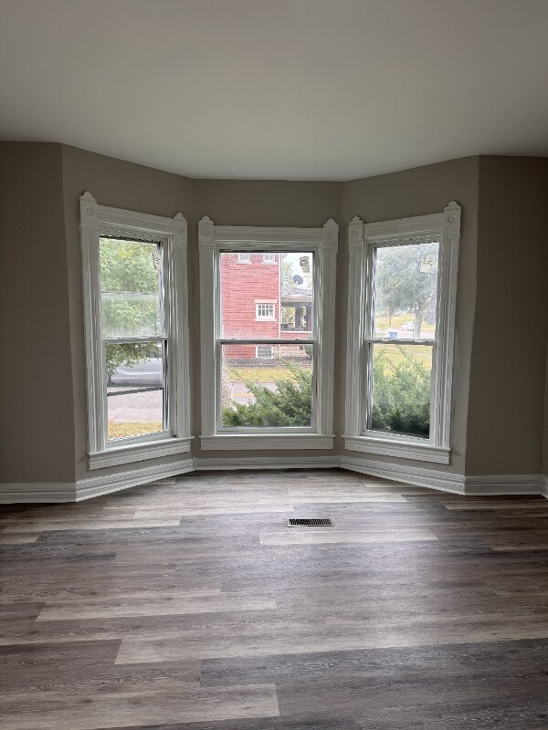 Foto principal - 500 N Main St